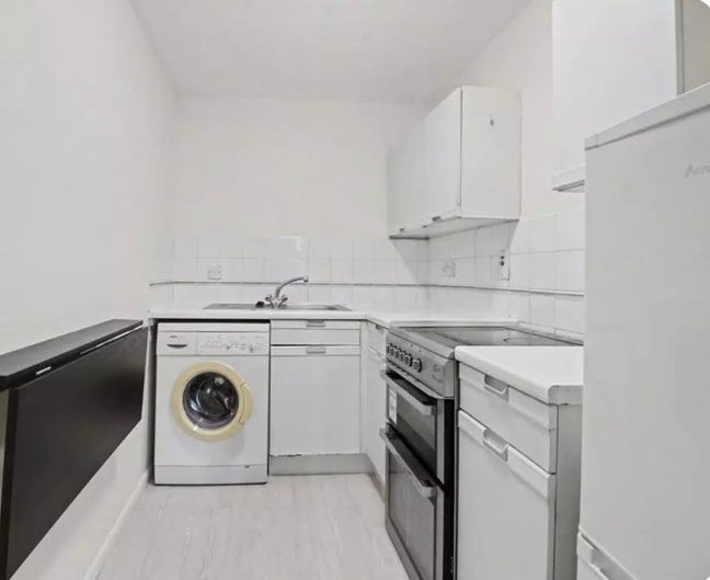 Modern studio apartment to rent Main Photo