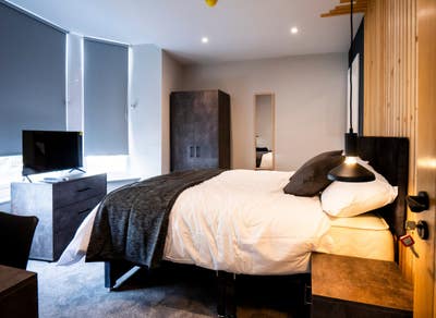 🤩 En-Suite & Kitchenette Rooms (170Cr) Main Photo