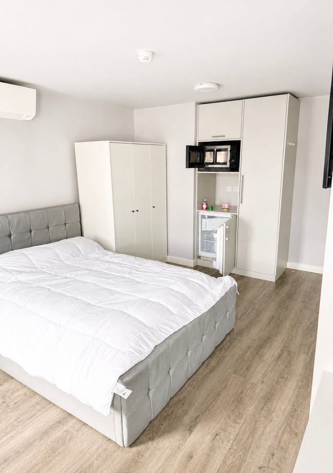 Luxury Double En-Suite Room! Main Photo