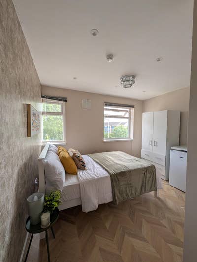 DSS-Studio Flat Available in Church Road Northolt Main Photo