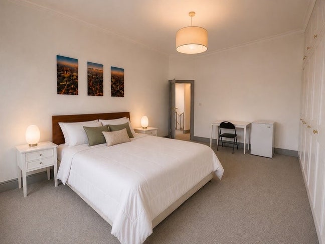 ✨ 🛏️ Large Double Room to Let in- Golders Green Main Photo