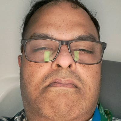 Professional Male seeks a single or double room Main Photo