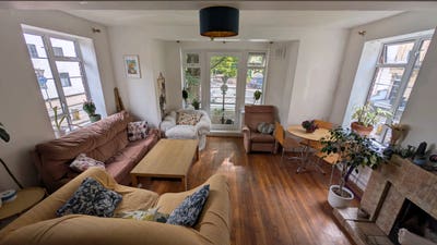 Cosy room in perfect location Main Photo