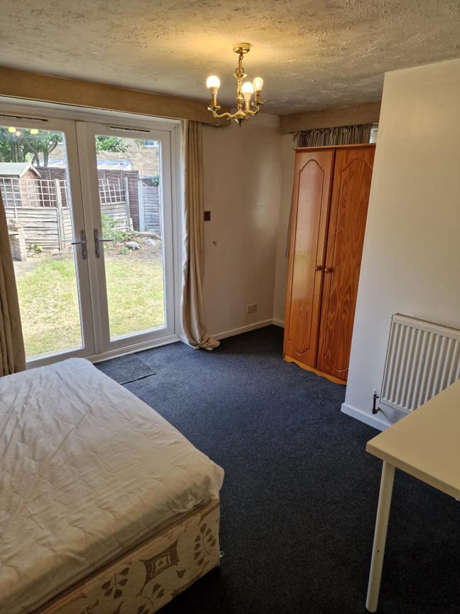 Rooms for rent, Egham, all bills included  Main Photo