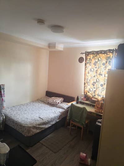 Master bedroom for rent Main Photo