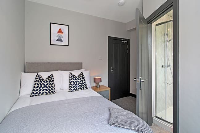 Ensuite room in Selby - All bills included Main Photo