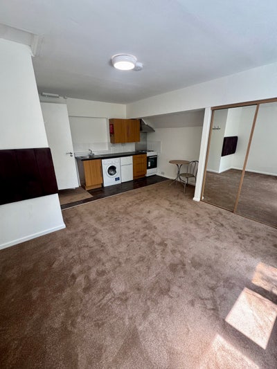 Studio flats available Edgbaston Birmingham  Main Photo
