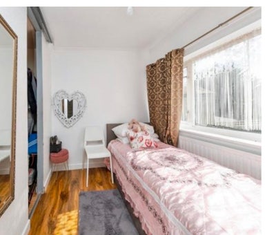 Bright Single Room Available – Eaglestone (MK6)  Main Photo