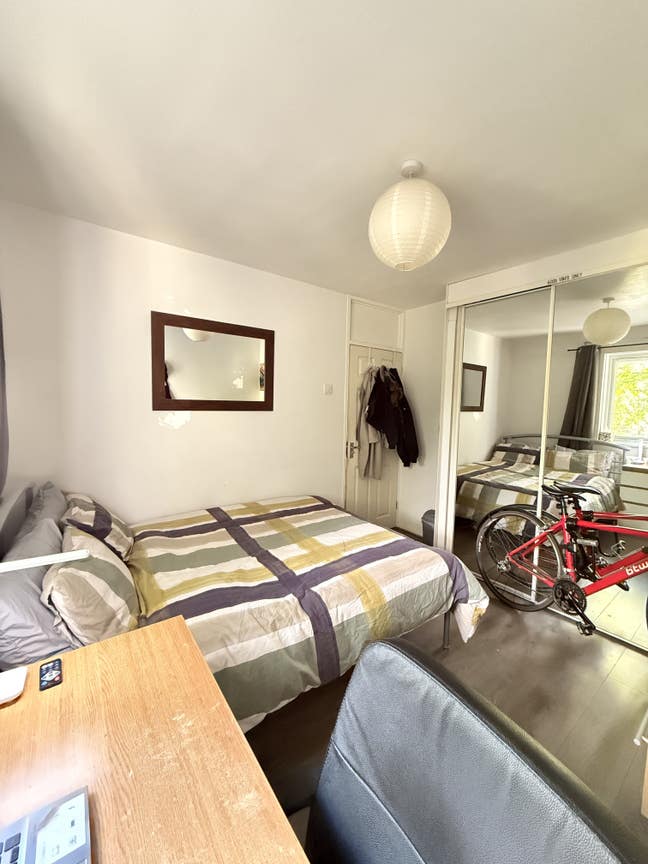 Great Flat Super Cheap Amazing Location!  Main Photo