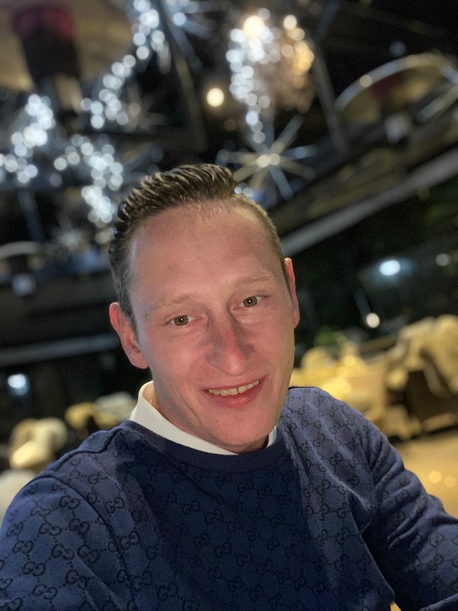 I am a male aged 42. I am looking for a doubl... Main Photo