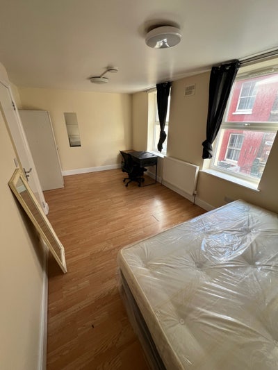 Double room in Brick Lane/Liverpool Street Main Photo