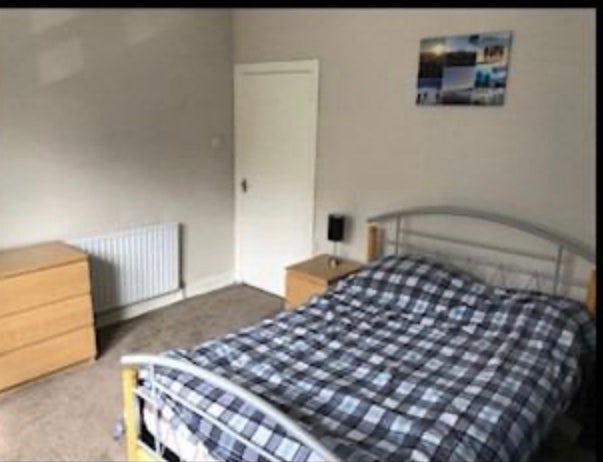 2 large bedroom flat on Urquhart street Main Photo
