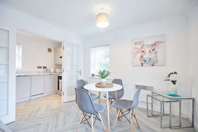 Luxury 2 Bedroom Apartment in NR2 Main Photo
