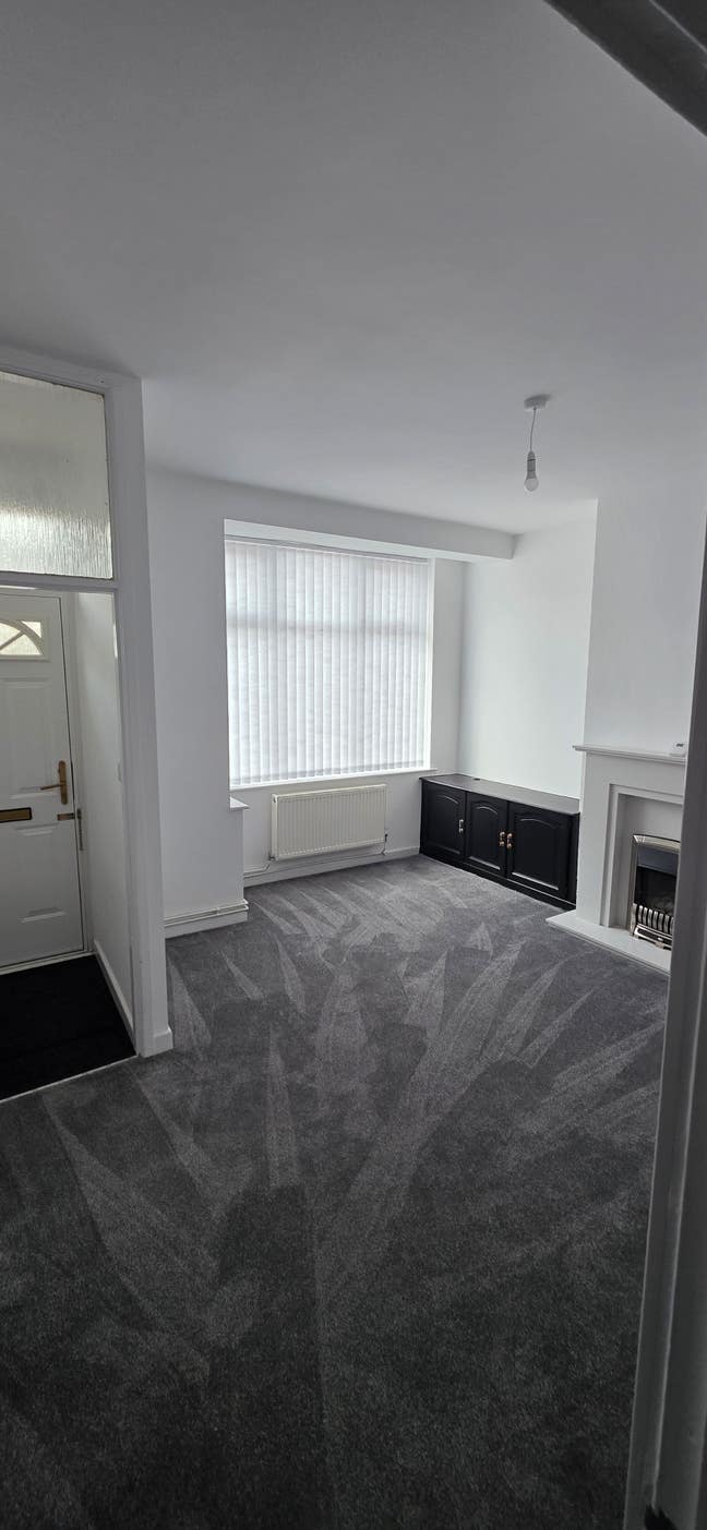 3 bed house for rent Main Photo