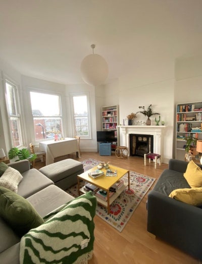 Lovely bedroom in 3 bed Stoke Newington Flat Main Photo
