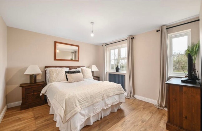 Double room for rent in Kennington  Main Photo