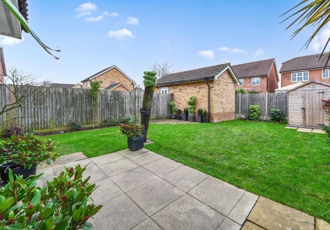 Double room for rent in Kennington  Main Photo