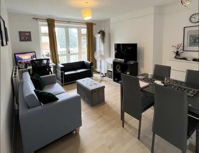 2 Bed Flat - Brixton Central - Balcony ☀️ Main Photo