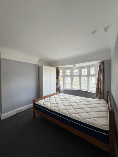 Double Room near Northwick Park Hospital Main Photo