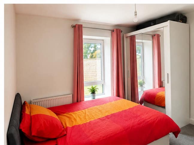 Furnished Double Room Available for Rent  Main Photo