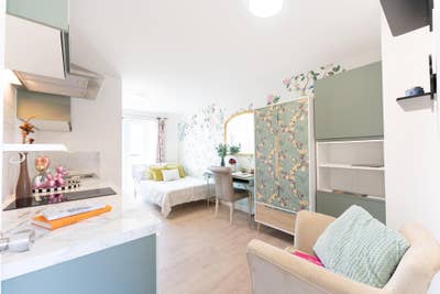 Two newly refurbished studios in Orchard Park Main Photo