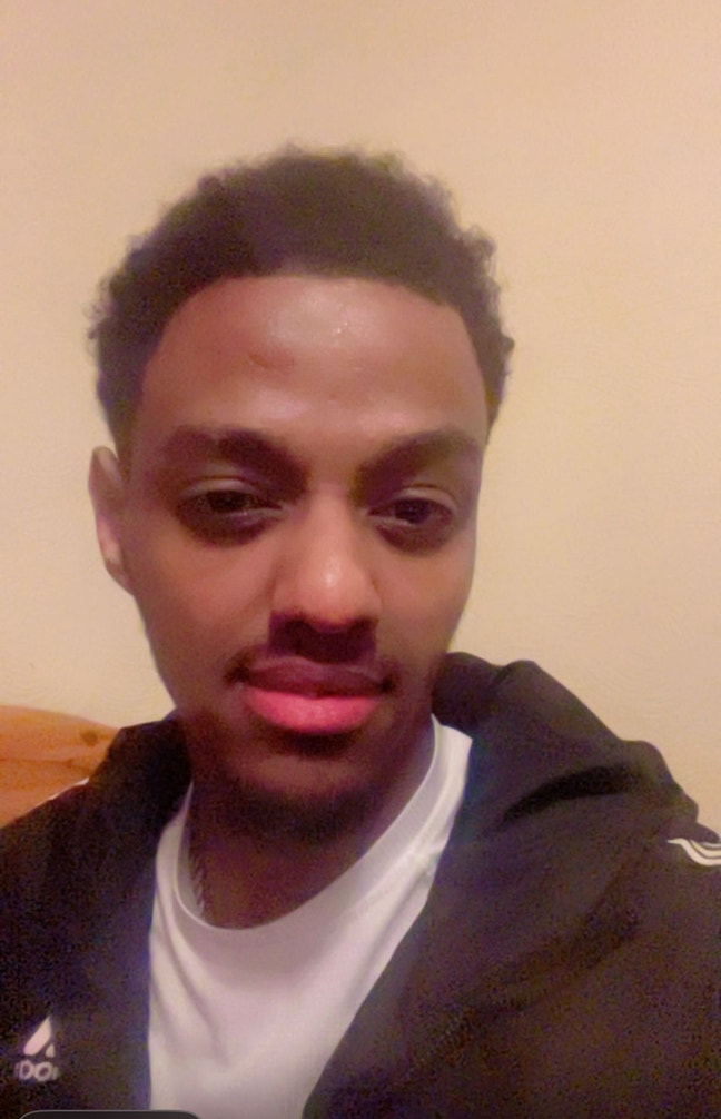 28 year old Male seeks a single or double room Main Photo