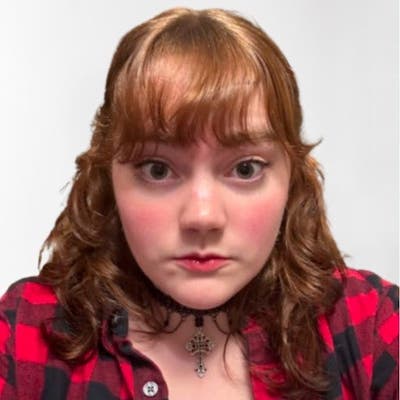 Female student looking for single or double room Main Photo