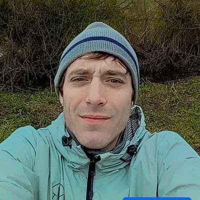 42 year old Male seeks a single or double room Main Photo