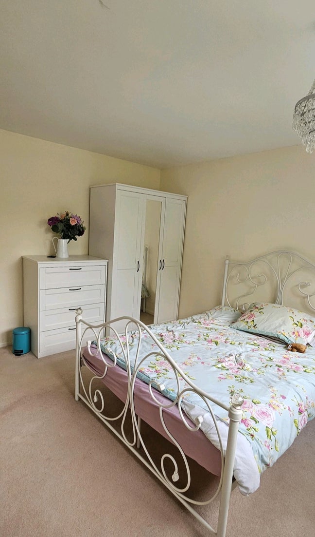 Bright double room in Canford Heath Main Photo