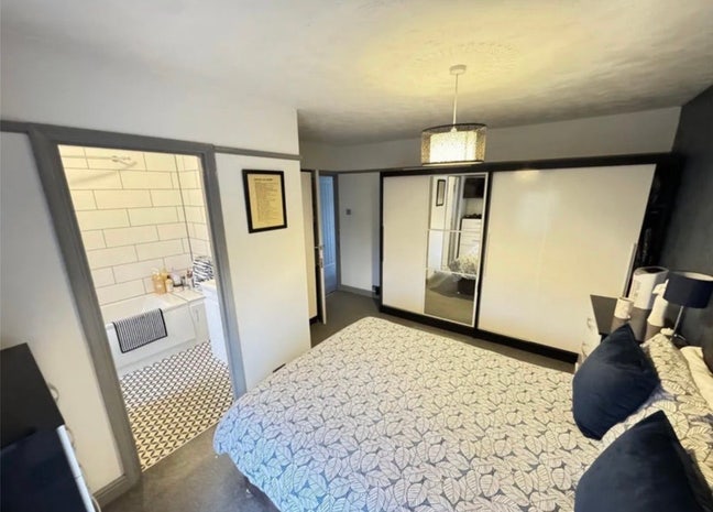 ☀️ Big En-suite Near Elisabeth Line & Sunny Garden Main Photo
