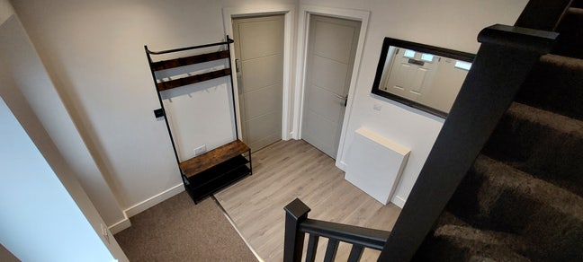 Modern Ensuite - Excellent Location Research Park  Main Photo