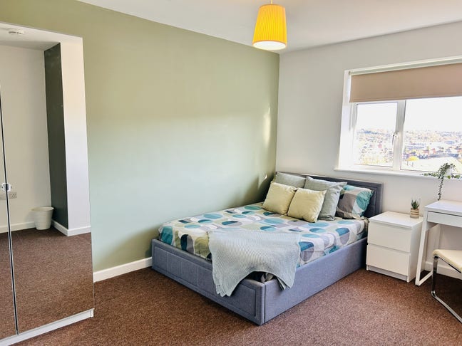💸Lovely Double En suite Main Photo