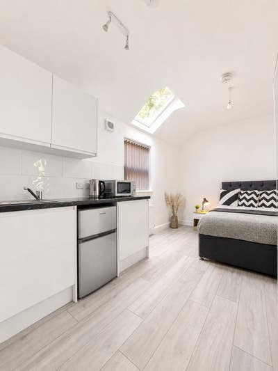 Studio Room In City Centre - All Bills Included Main Photo