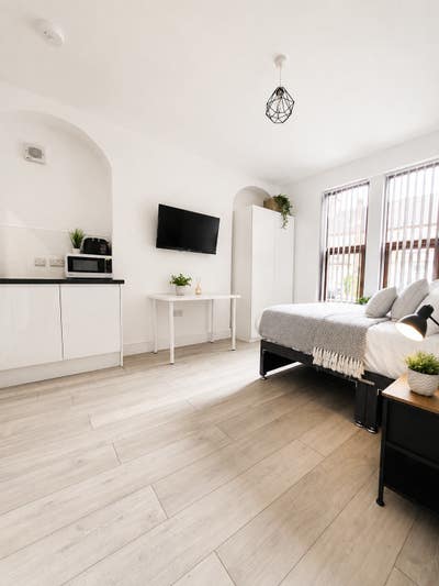 Newly Refurbished Room – All Bills Included Main Photo
