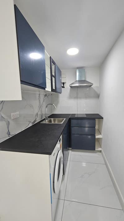 Studio room in Woking Main Photo