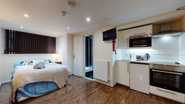 Most Bills Included- Large Studio in Cricklewood Main Photo