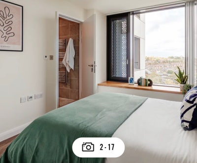Double Bedroom with Private Bathroom  Main Photo