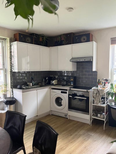 🏡 Bright Double Room in Friendly SW2 Flat Share Main Photo