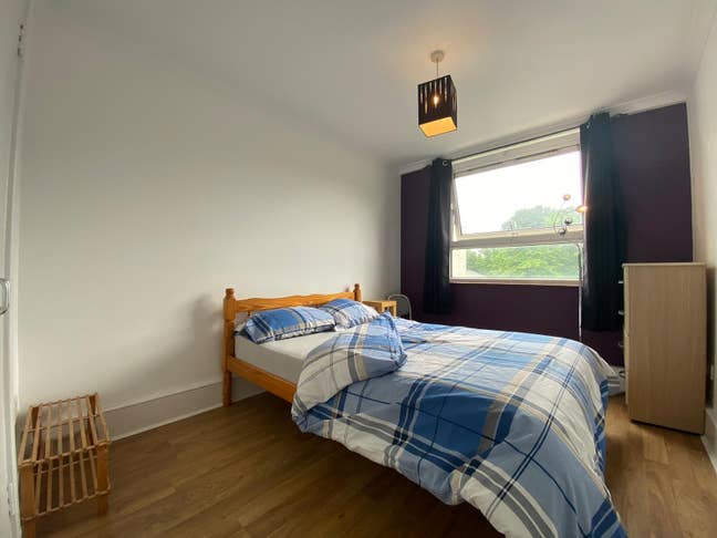 ✨ Double Room in Modern 3-Bed Flat  Main Photo