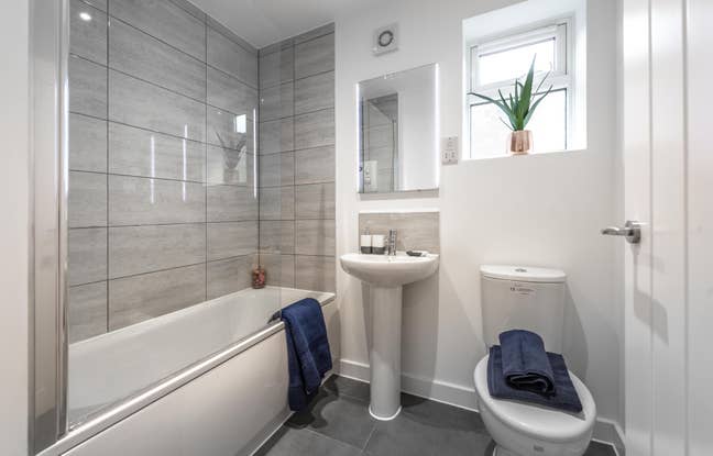 Available Now! Modern 1-Bed Apartment with Parking Main Photo