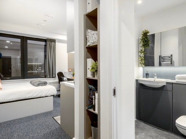 Luxury Student Studio - All bills incl. Main Photo