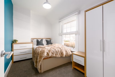 Lovely Double Bedroom Available End of June⭐ Main Photo