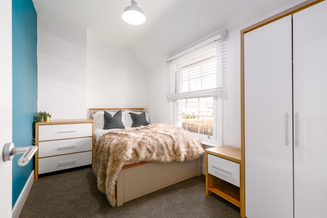 Lovely Double Bedroom Available End of June⭐ Main Photo