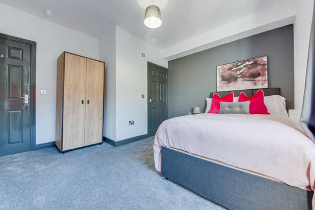 Lovely En-Suite Room Available from September 2026 Main Photo