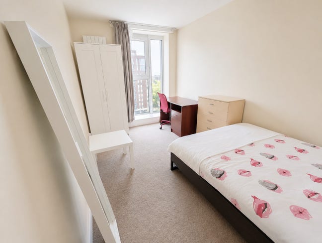 Bright Double Rooms | Swiss Cottage NW3 Main Photo