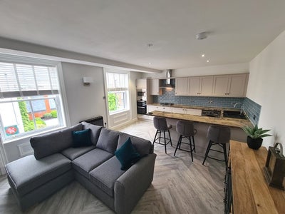 Room 1, Priory Apartments, Barrow-In-Furness Main Photo