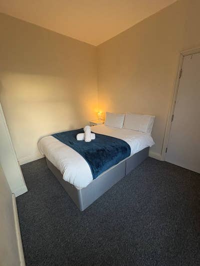 SWAN Fully furnished 4 bed house, Bills Included Main Photo