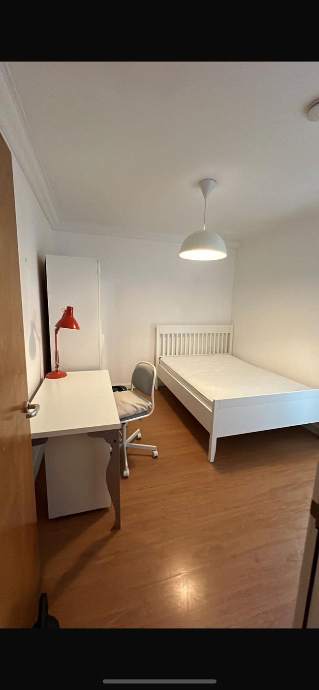 Room in Woodlands Main Photo