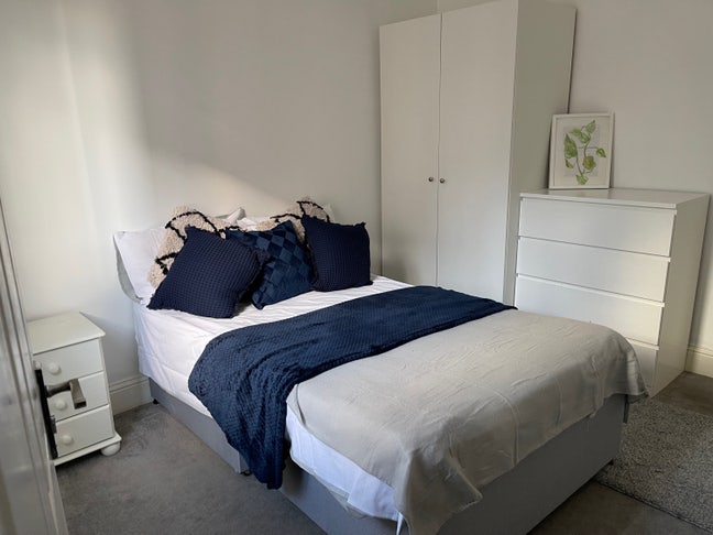 Amazing Double Room In Stunning Large House.   Main Photo