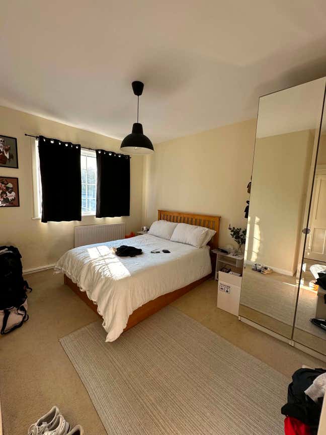 Double Room in Wandsworth – Couples Welcome! Main Photo